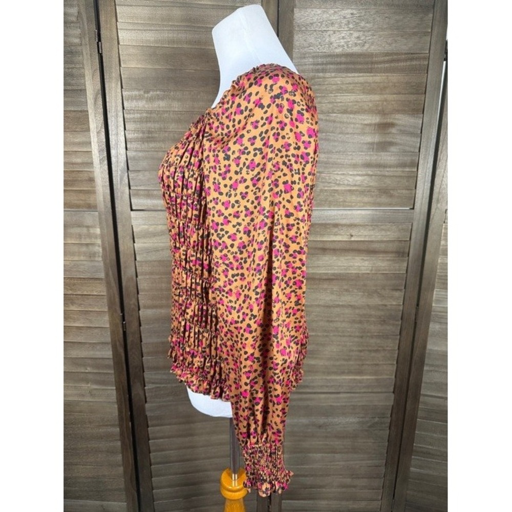 Foxcroft NYC Womens Pink Tan Leopard Print Smocked Square Neck Top Size 8 - Picture 5 of 11